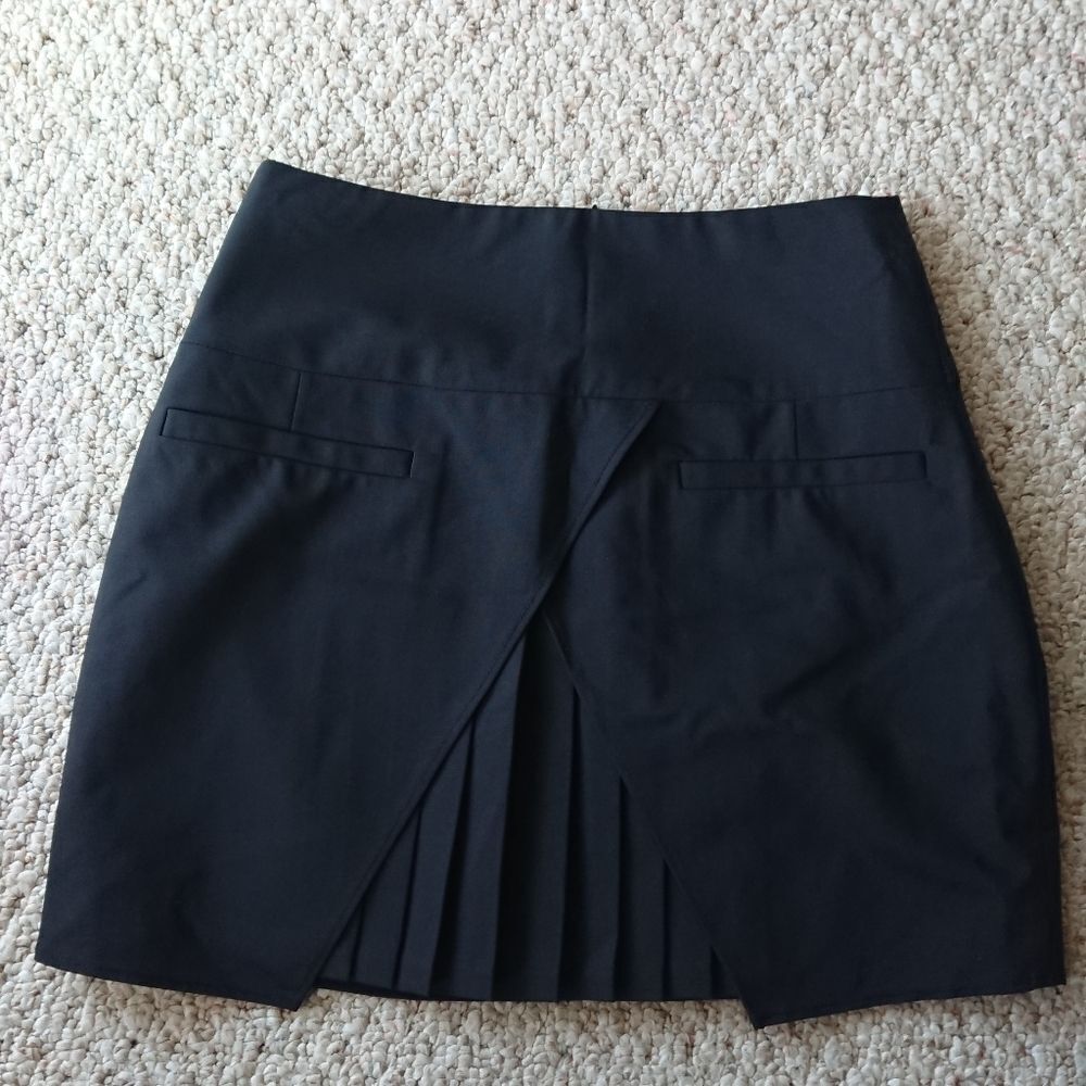 TIBI middle Pleated black mini skirt size 0